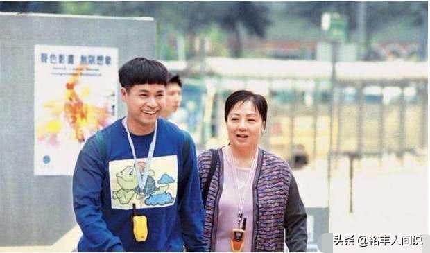 失婚女人撐起一片天！TVB「甘草演員」苦撐供三子女成才  如今66歲苦盡甘來：自己也能過很好