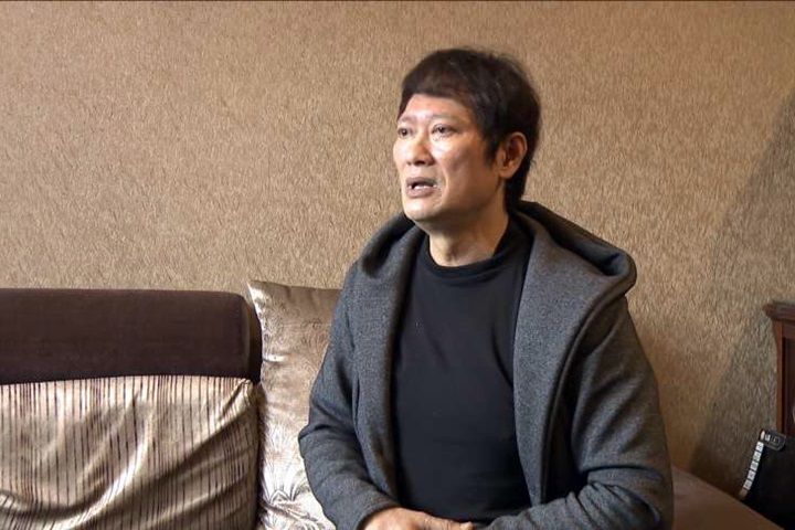 《施公奇案》秦公公再娶「小12歲二婚妻」！和台大女兒不熟「不想打擾前妻」　「過半百又當老爸」重組家庭超恩愛