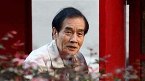 73歲台語小生爆「失智失禁」流落街頭尋親　「與女兒不和10年」獨居安養院晚景淒涼