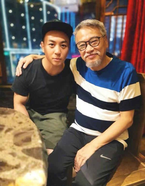 隔8年再同框！31歲釋小龍長大「成陽光型男」　66歲吳孟達卻老了嘆：時光飛逝