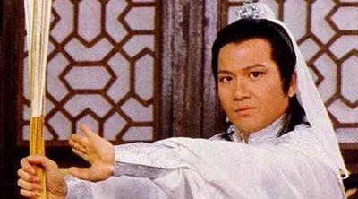 「最美華箏」當紅嫁作人婦消失26年　「丈夫身分曝光」56歲再露面氣質不變