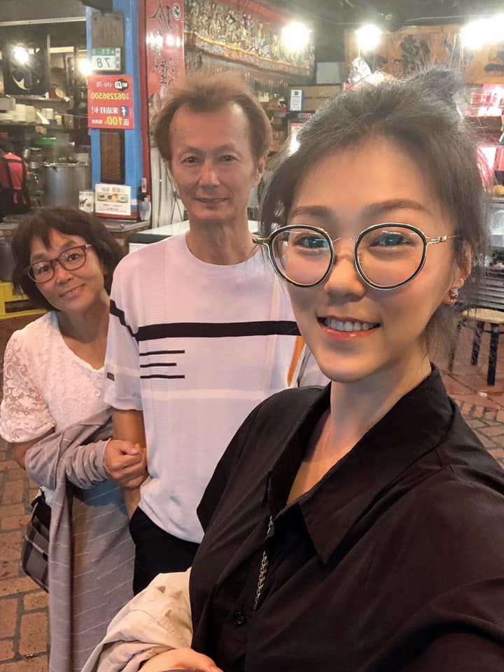 背著母女「車上偷吃」！曹雅雯與爸爸冷戰一週　結局神逆轉：我果然是前世情人