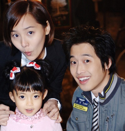 《美妙人生》「馨菲」長大了！「19歲近照曝光」臥蠶電眼五官超深邃　氣質清新可愛度不減