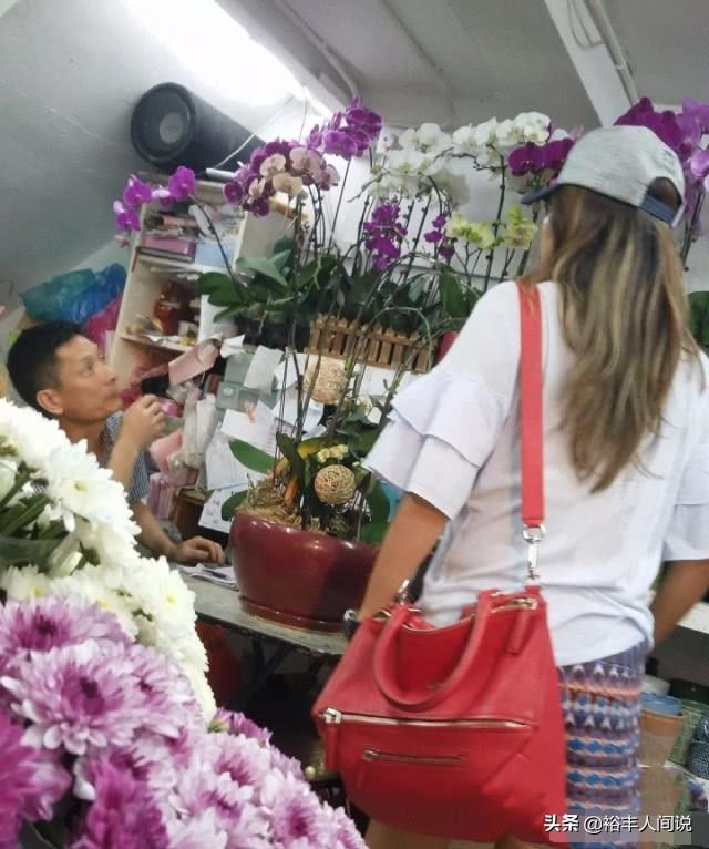 「出道33年無緋聞」昔娶妻子不被看好 結婚23年今「港姐冠軍老婆」容顏不再