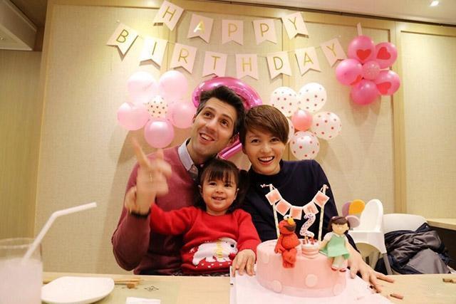 梁詠琪豪宅曝光！「裝修造價起碼過百萬」時尚奢華 　「超大私人花園種滿蔬菜」堪比農場