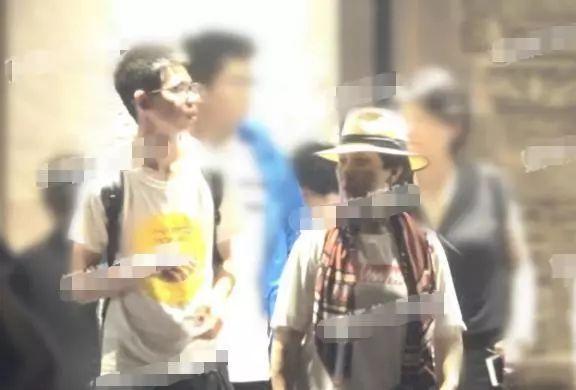 「前妻禁止她與丈夫生子」婚後選擇領養 今61歲「兒女雙全」重組家庭超幸福