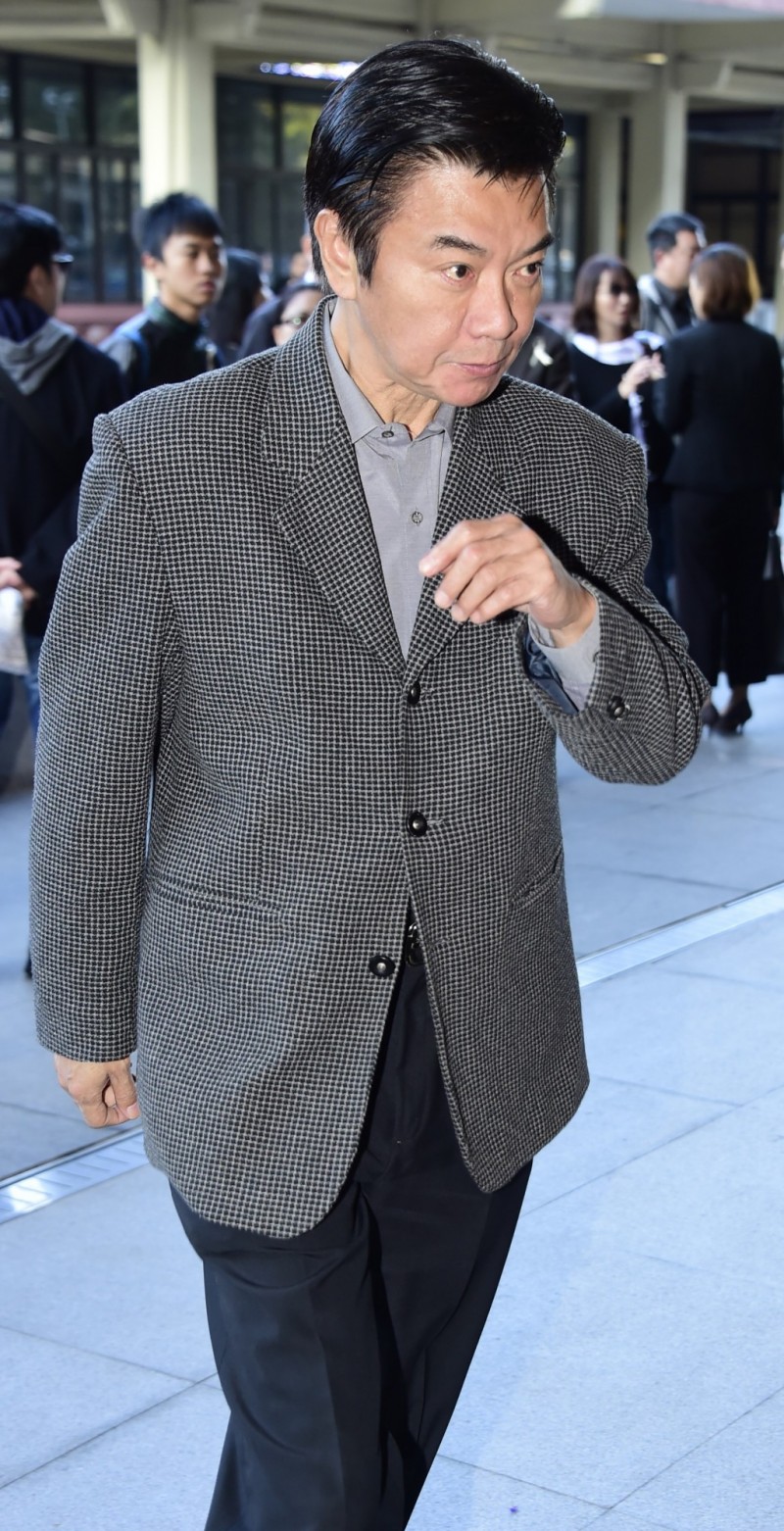 曾與周丹薇交往！64歲當家小生「娶空姐老婆」二婚大轉變　愛妻從不管「大陸經商零出軌」笑談相處之道