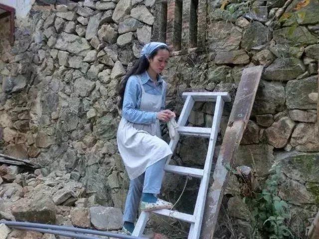 40歲姑娘「失戀後隱居深山」打造個人農莊　「種菜種花自給自足」：一個人活得更精彩