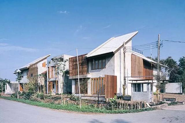 以後一起養老！她親自「設計7棟樓」送親友　80年老宅搬新家「傳承家族精神」：一家七口同居永不分離