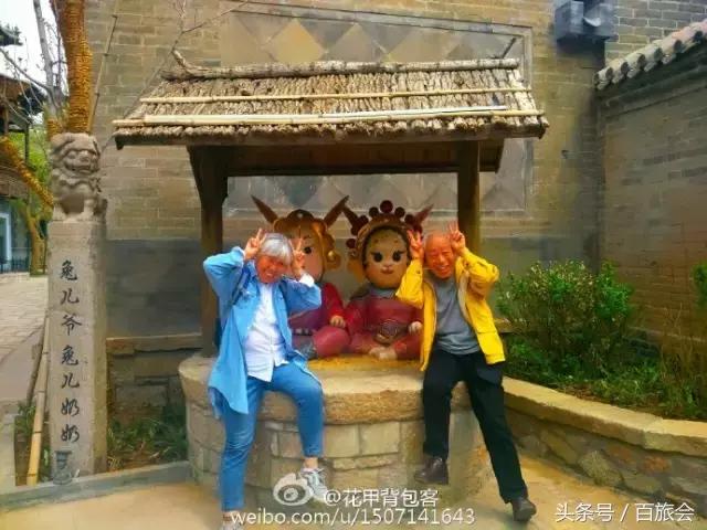 花養老金重談戀愛！退休花甲夫妻「環遊世界70國」　老了「不再為子女操心」好好享受生活