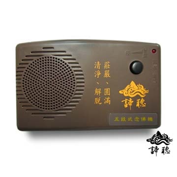 邊點餐邊發抖！早餐店為遮陽「掛鵝黃色門簾」　一看到「似曾相似景象」網嚇傻：要跪著進去嗎