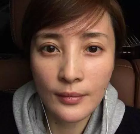 都說自己是素顏，這些不開美顏的女明星才是真素顏！