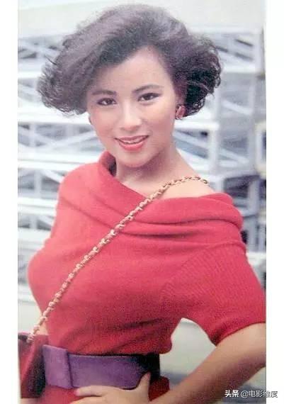 人生由苦轉甜！電眼美人失婚二嫁「無名港姐躍升台灣豪門」　擁龍鳳胎曝「23年恩愛秘訣」：從來不管丈夫