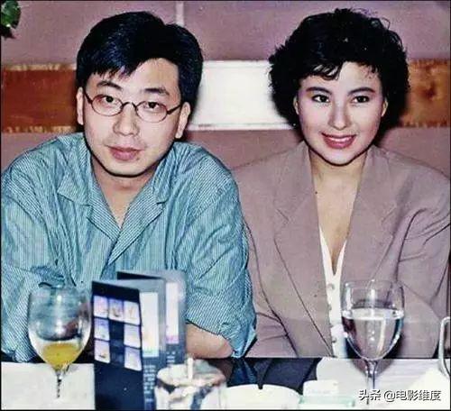 人生由苦轉甜！電眼美人失婚二嫁「無名港姐躍升台灣豪門」　擁龍鳳胎曝「23年恩愛秘訣」：從來不管丈夫