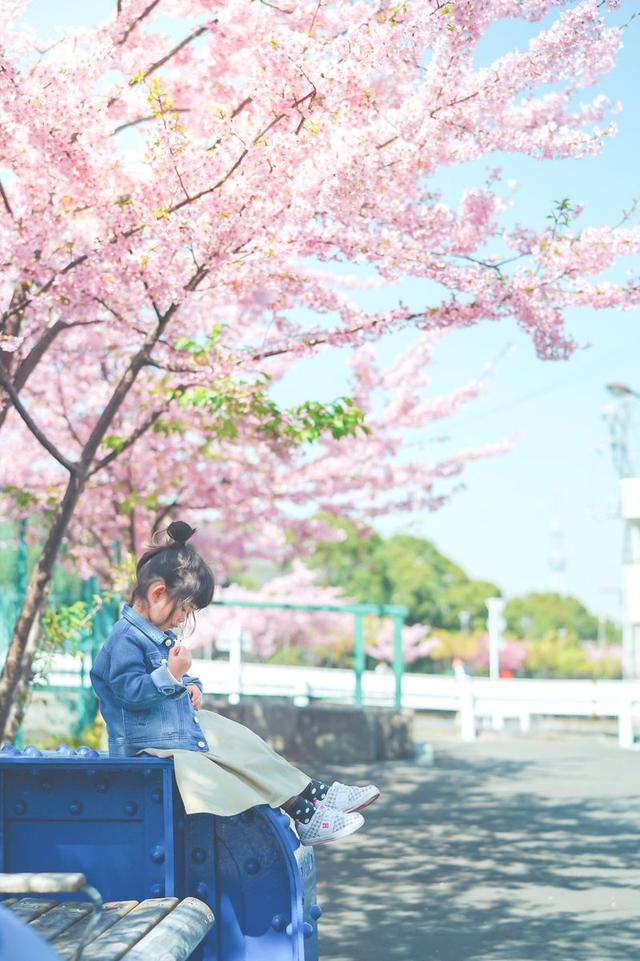 紀錄美好瞬間！攝影師爸「最愛偷拍妻女」爆紅　母女幸福日常「如同唯美電影海報」畫面充滿愛