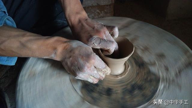 他「擁6個身分」手作豆花媲美米其林　 「從不追求物質」一日生活人人稱羨