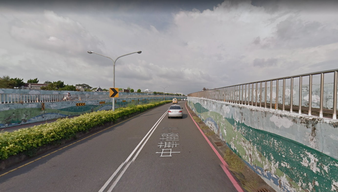 開進台南地下道！5歲、7歲姊妹「突然安靜」不敢出聲　幾秒後開口「媽媽秒起雞母皮」：別亂講話