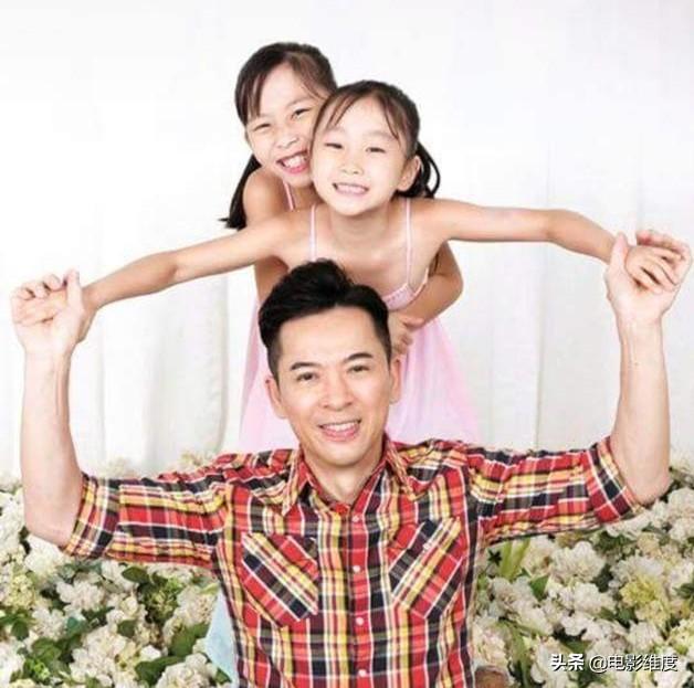 出道28年零存款「買不起房」！2段情失敗娶圈外女友「年過半百終買房」　今家庭生活超幸福