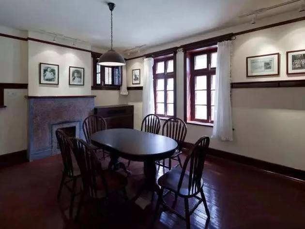 一代才子教17歲千金作畫「師生日久生情」　妻子把定情畫「掛家中最顯眼處」讓他無地自容