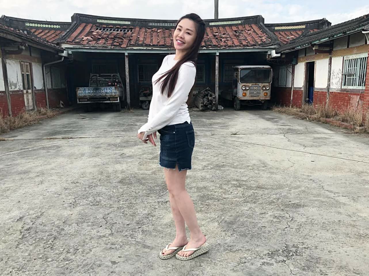 比高嘉瑜還美？李婉鈺曬出「29年前清純學生照」　超精緻五官「飄出濃濃仙氣」網驚喜：根本王祖賢