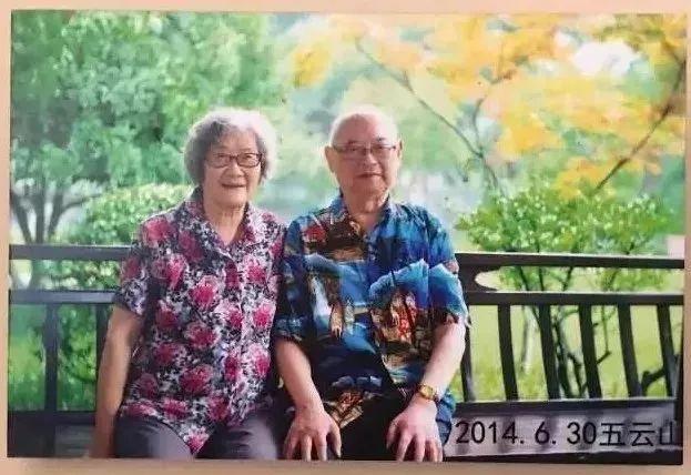 丈夫兒子相繼離去！90歲白髮嬤「賣房環遊世界」　與老友遊戲人間「自願住老人公寓」：我的心永遠18歲