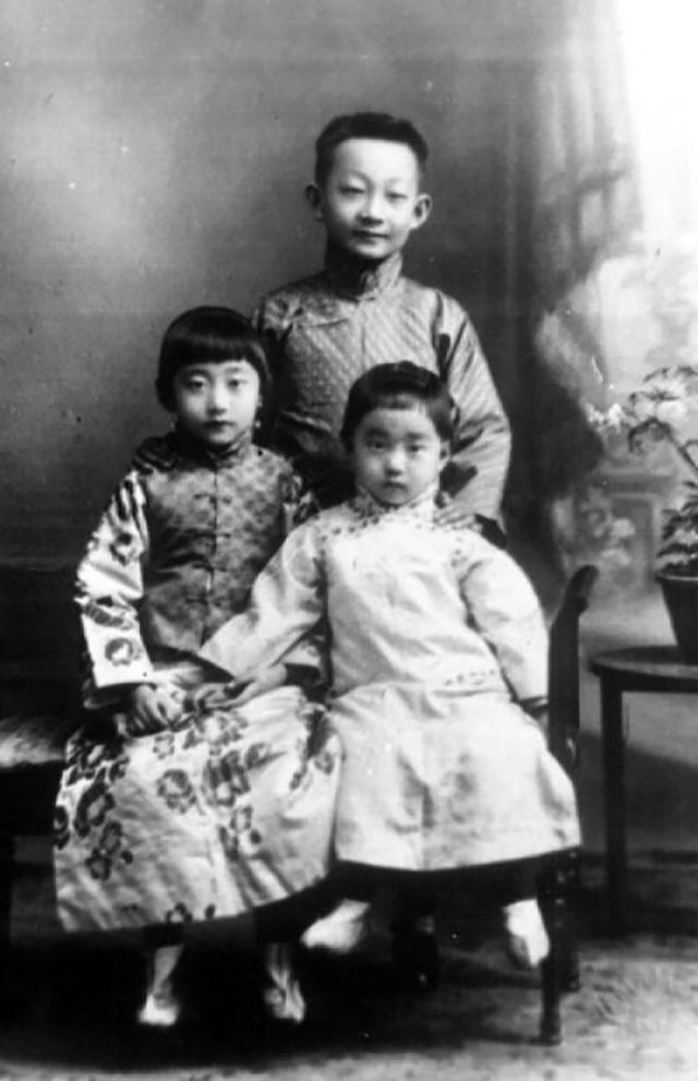 最美末代格格！出身名門「一生不婚沒工作」　感情三度破滅「耽誤30年」90歲孤單離去