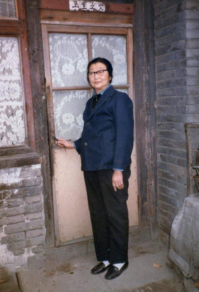 最美末代格格！出身名門「一生不婚沒工作」　感情三度破滅「耽誤30年」90歲孤單離去