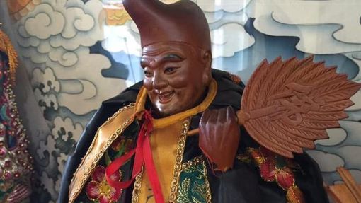 別太鐵齒！鬼月濟公開示「小心父親會出事」　他不放心上「當天滿臉見紅回家」女兒驚：難怪一直做噩夢