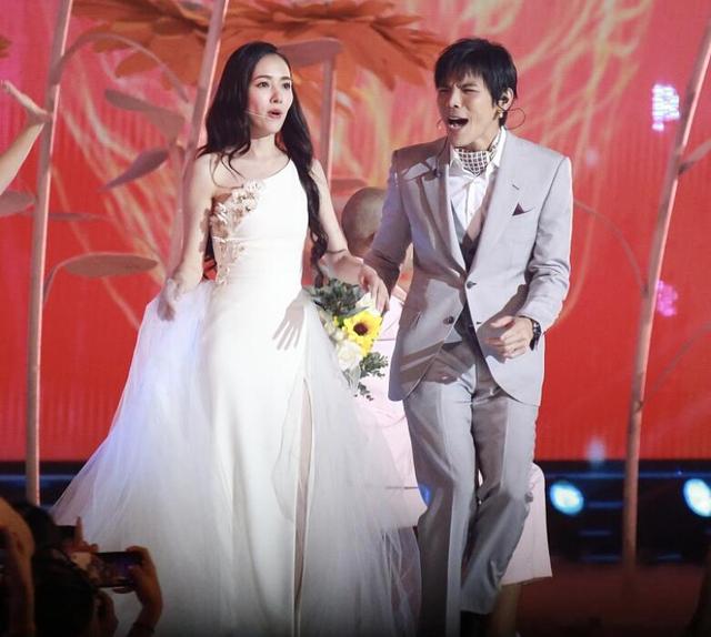 拚生子！郭碧婷婚前健檢「隱瞞的疾病被曝光」向太面色凝重　向佐被查出「腎像70歲」令人堪憂