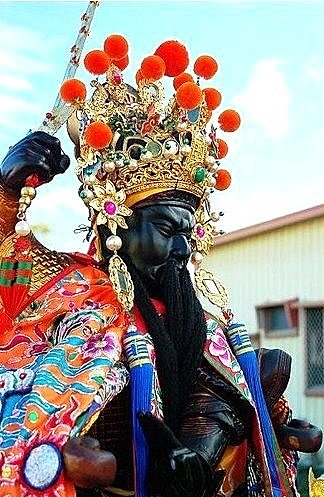 娶我！屏東男每晚「夢到同個女生」想拒被纏身　請出朱府千歲「替他談判」：你那天吵到她了
