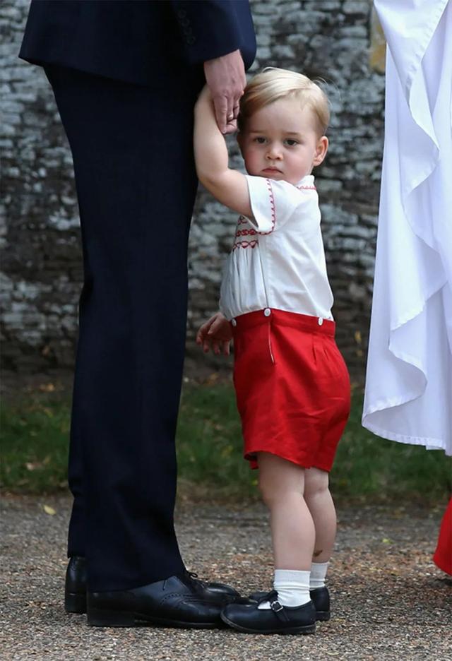 6歲喬治王子「二年級就沒休息時間」，課餘還要接受培訓，不比爸媽輕鬆！