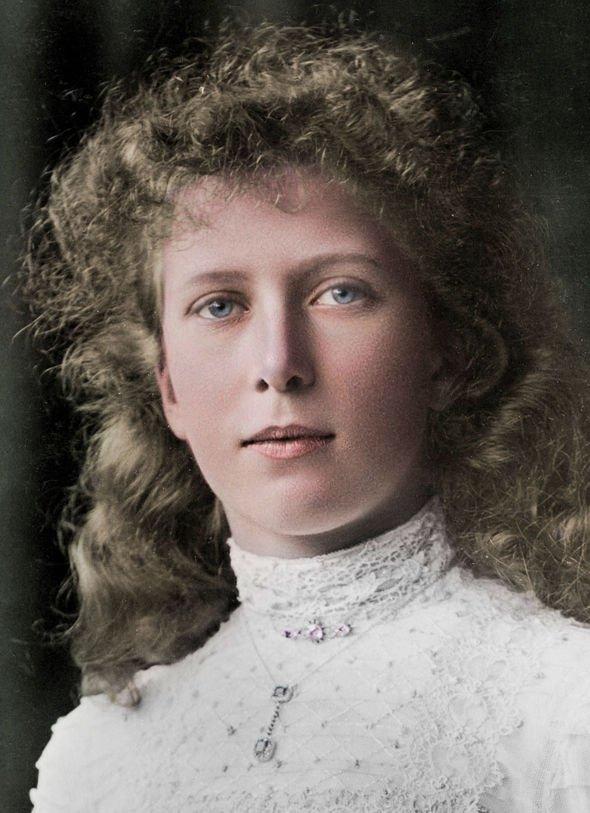 原來夏洛特不是普通公主,她將擁有「不尋常新頭銜」,像女王一樣稀有!