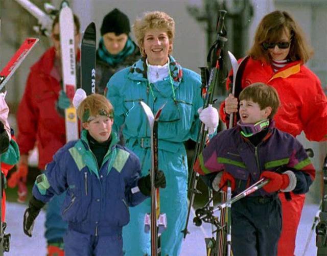 黛安娜王妃「膽大心細」勇於做自己，曾多次公開和女王叫板！