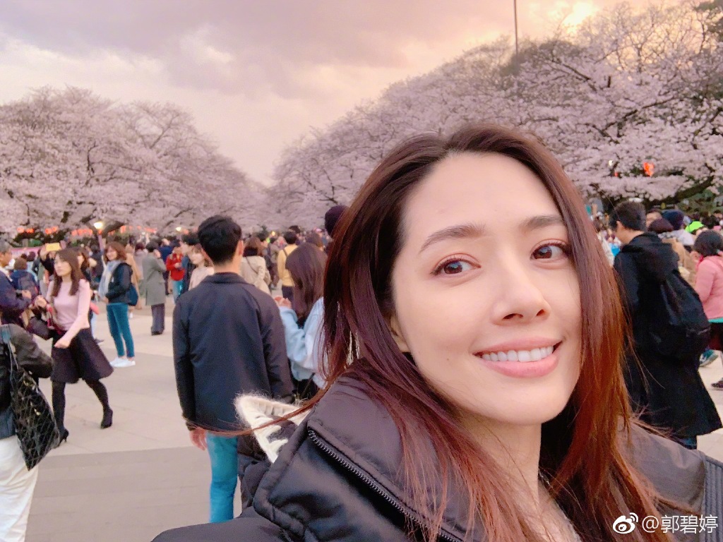 交往8個月就嫁！郭碧婷認「先結婚再去磨合」　爸爸碎念「女兒35歲太晚婚」下秒吐心聲：口不對心