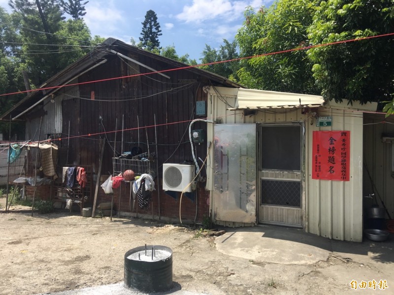 沒錢補習！15歲貧女擠漏水房屋「靠苦讀考上第一志願」　房東霸氣「5年房租全免」把溫暖傳出去