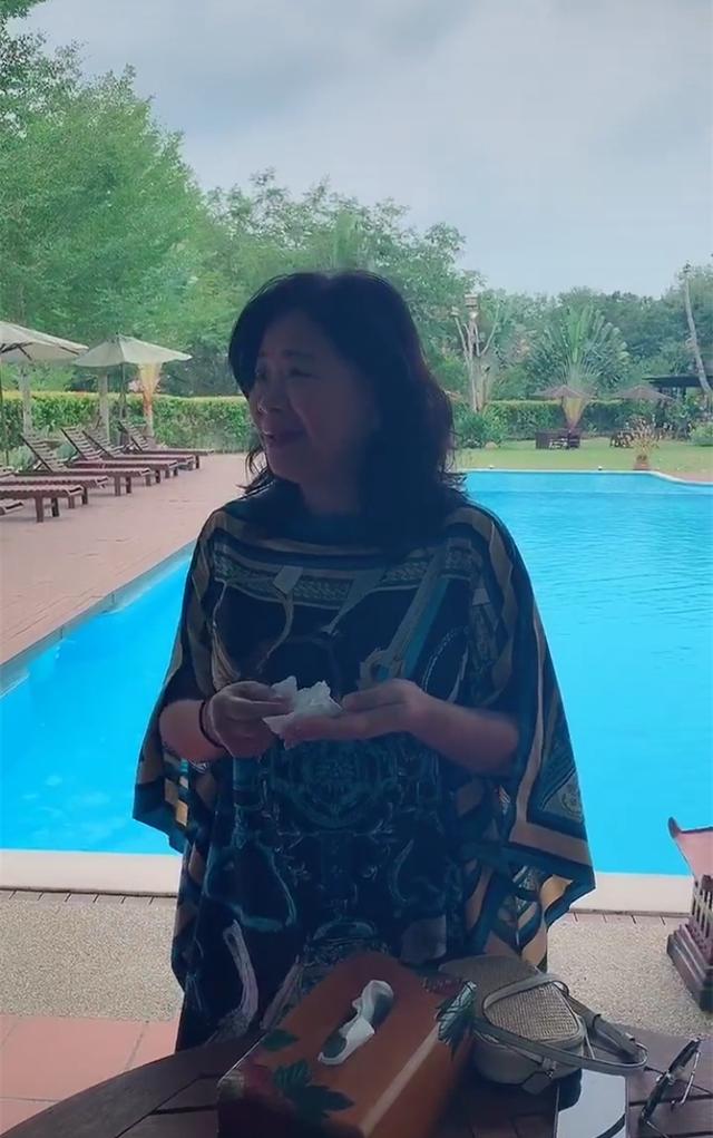 一生最愛2女人！姜育恆「25歲愛女近照曝光」清秀自信神似媽媽　結縭28年「向愛妻立墳前承諾」滿滿洋蔥