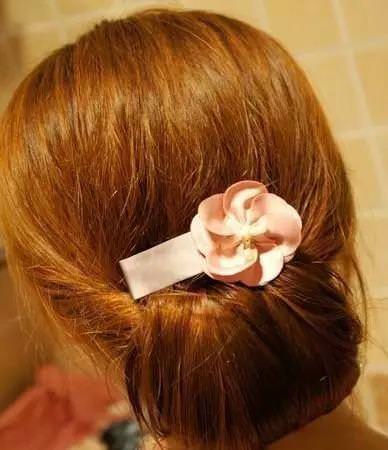 夏天女孩子必學「4款紮頭髮」的方法   簡單好看又涼爽