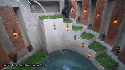 真人版「我的世界」!越南小哥徒手挖豪宅,還自帶泳池,惹6千萬網友羨慕:一級度假體驗