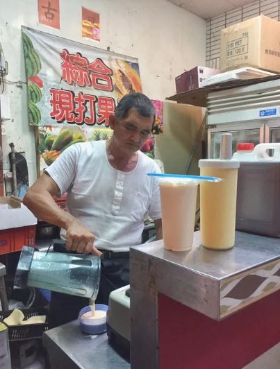 700cc只要50元！阿北牌「濃醇香芒果牛奶」沒人買　無奈道出「0生意關鍵」網淚推：用新台幣下架