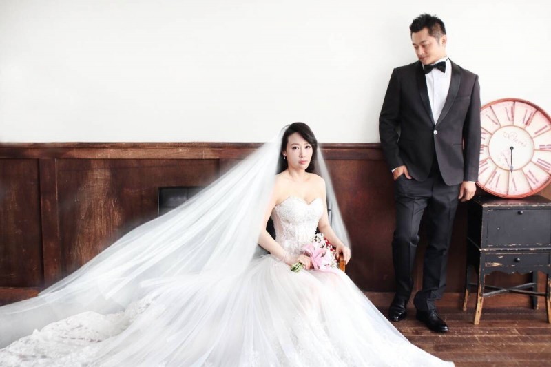 頓悟考上道士！女星消失3年「轉行當廟婆」普渡眾生　法會上「當場宣布結婚」嫁小2歲信徒男友