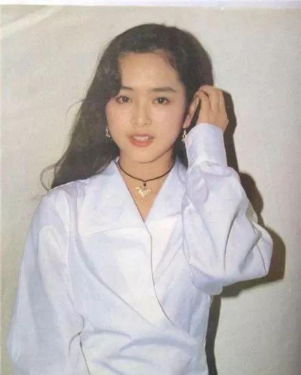 46歲葉蘊儀曾胖到67公斤，「現減16公斤重回童顏」暴瘦方法曝光：女星減肥就是與眾不同！