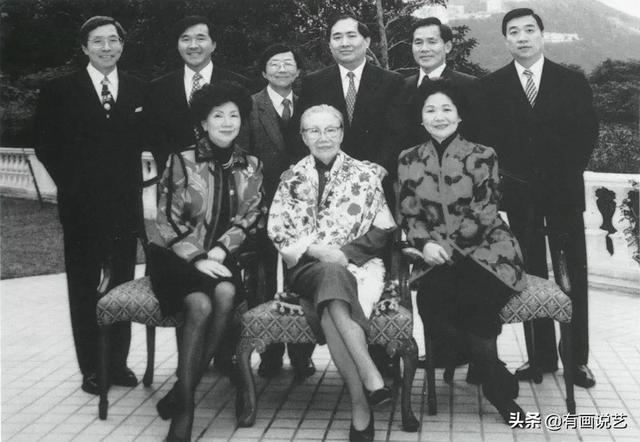 丈夫早逝！苦練繪畫79年「獨自帶大8兒女」42歲赴英留學　成畫壇傳奇「一幅畫換一棟房」奮鬥到92歲