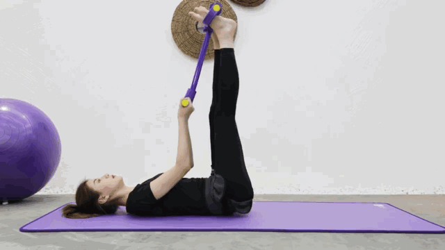 張鈞甯對自己好狠！瘦成閃電的「4個動作」，不上健身房就能練，網友：後悔知道得太晚！