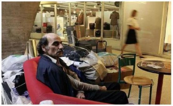 世界上「誤機」最久的旅客！被滯留機場17年，從青年熬成大叔  不曾離開半步