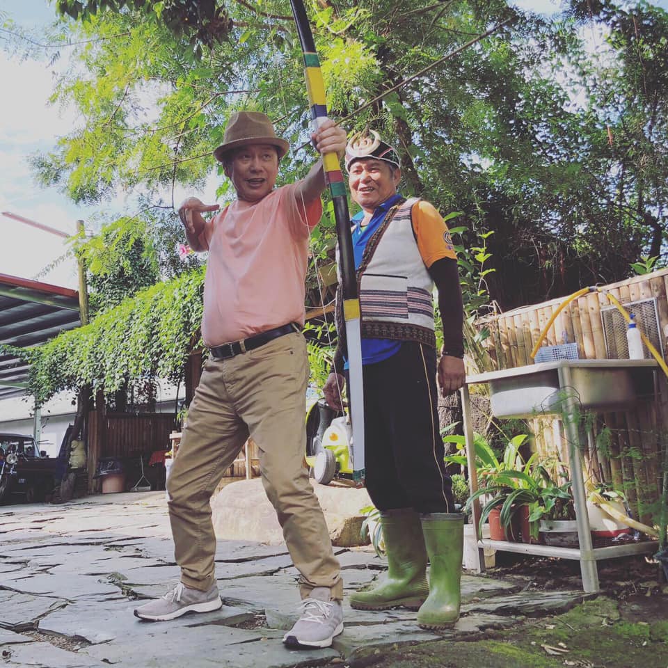 黃西田主持20年！出外景1個月想辭退：上山下海不堪負荷　讓兒驕傲苦撐「72歲越活越年輕」