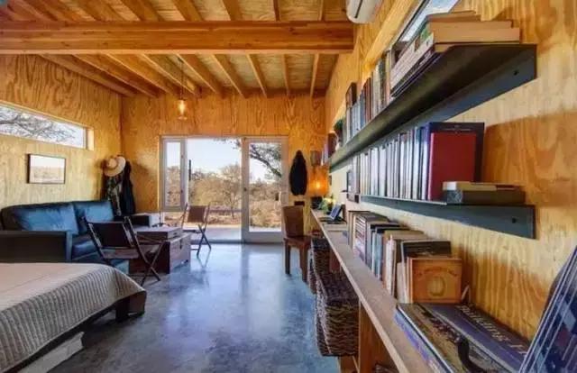 不給子女添麻煩！15位7旬老人「抱團養老」：一起住別墅「養雞種菜跳舞」