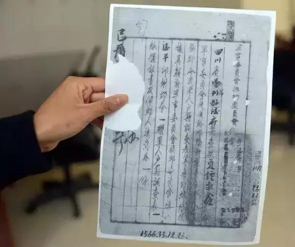 漂洋過海來看你！93歲阿嬤「苦尋初戀77年」　遠赴台灣只為看一眼他的名字：愛你怎能輕易忘記？
