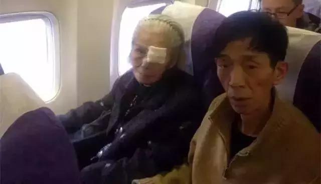 漂洋過海來看你！93歲阿嬤「苦尋初戀77年」　遠赴台灣只為看一眼他的名字：愛你怎能輕易忘記？