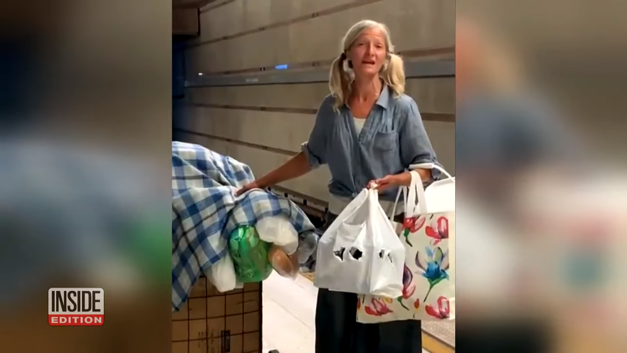 天使吻過的聲音！女街友清唱「天籟美聲驚豔路人」　高貴身世曝光「被迫流落街頭」網不捨：人生如戲