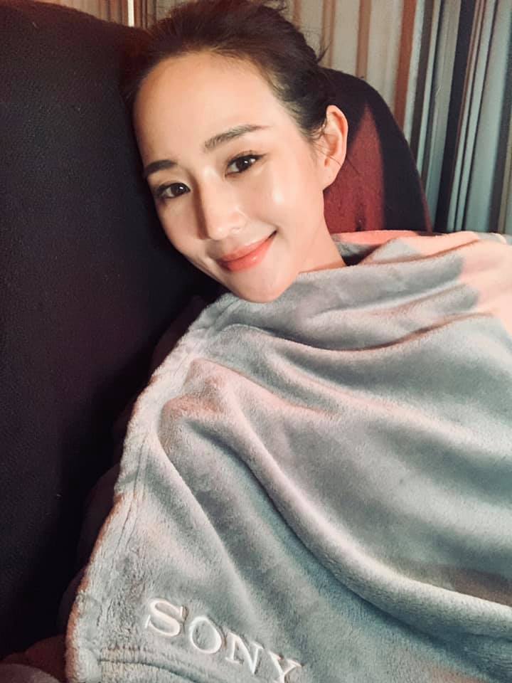 為生她棄學業！張鈞甯媽媽「德國留學懷孕」被尪劈腿　3年賺上千萬傳「女兒不敢戀愛」